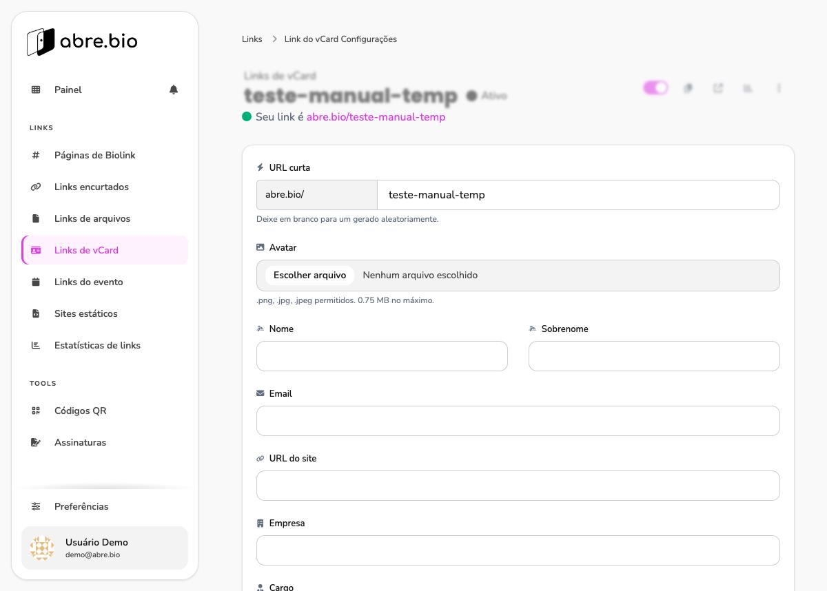 Tela de edição de link de vCard, parte superior, com campos Avatar, Nome, Sobrenome, Email, URL do site, Empresa e Cargo